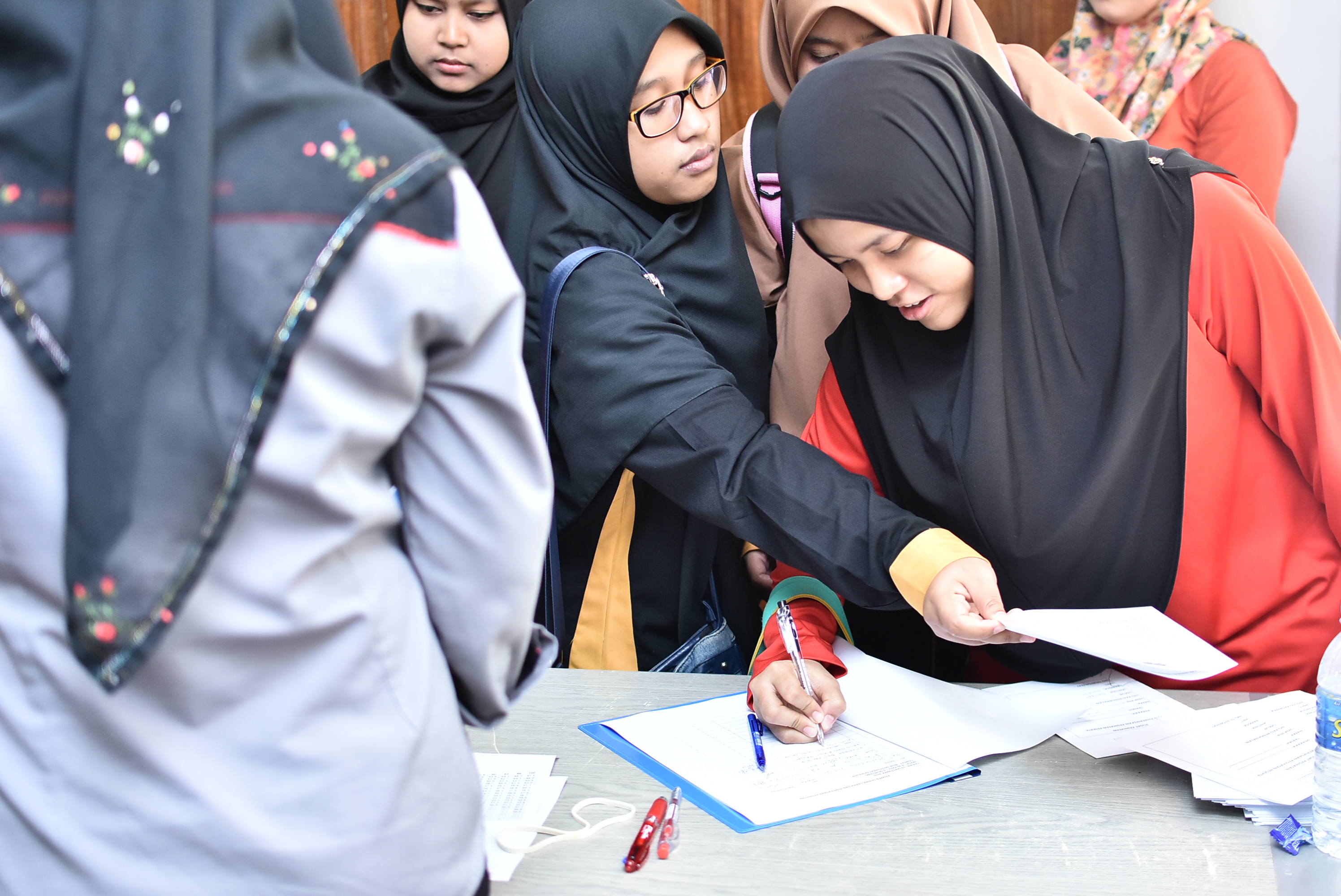 UKM 8986